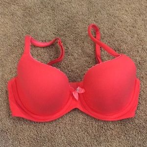 NWOT: Victoria’s Secret Body By Victoria Bra